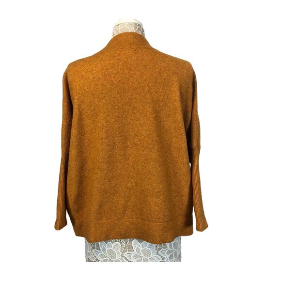 ANTHROPOLOGIE oversized V neck sweater in gold size XS - Picture 4 of 10
